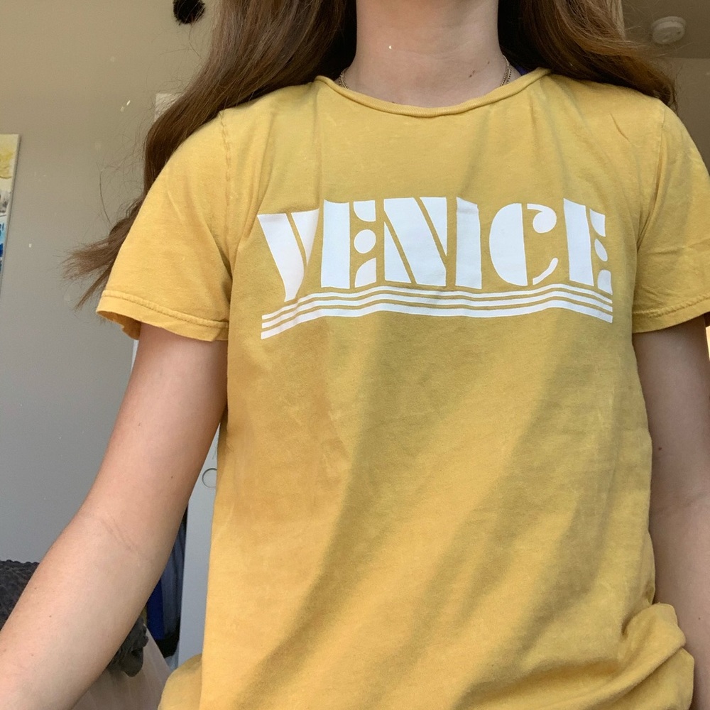 FOREVER 21 “VENICE” SHIRT